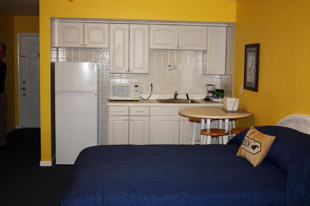 Barefoot Bay Resort Motel เคลียร์วอเตอร์บีช ภายนอก รูปภาพ