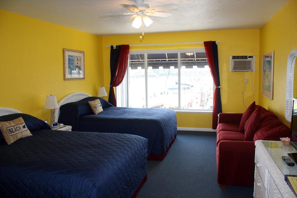 Barefoot Bay Resort Motel เคลียร์วอเตอร์บีช ภายนอก รูปภาพ