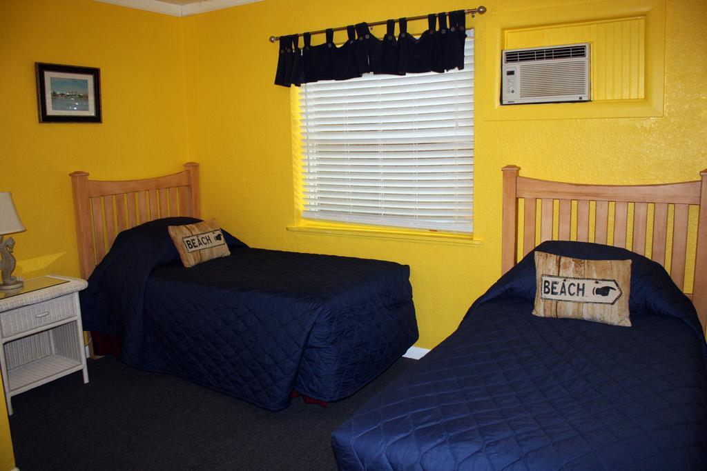 Barefoot Bay Resort Motel เคลียร์วอเตอร์บีช ภายนอก รูปภาพ